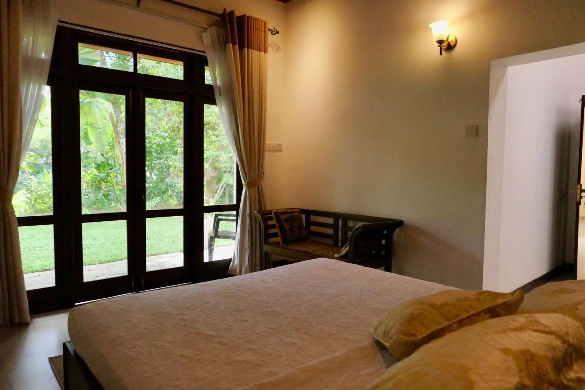 The Bliss Hostel Kandy Exterior photo