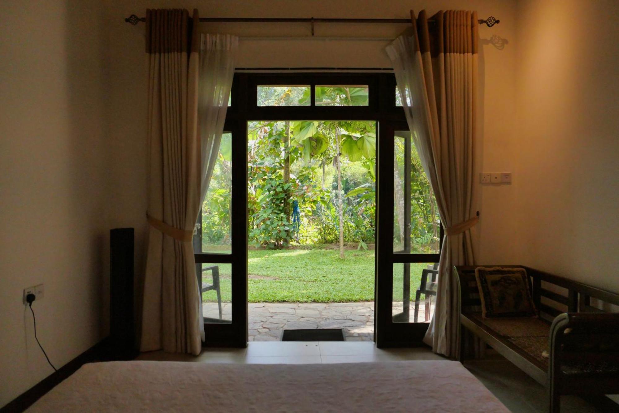 The Bliss Hostel Kandy Exterior photo
